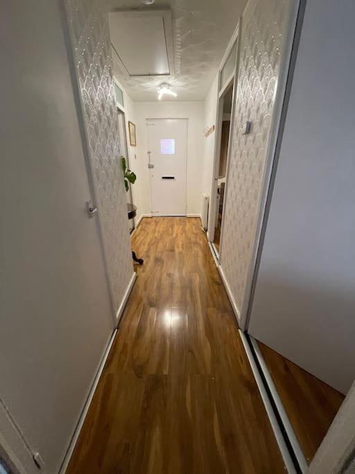 Spacious Bungalow In London, Near Central London, The Excel Centre And The O2, Ideal For Families Exterior foto